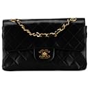 Chanel Noir Petit Classique en Agneau Double Rabat