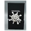 Broche de Estrella de Nieve - Chanel