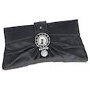 Clutch em cetim preto com embellishments de cristal Versace