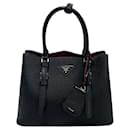 Prada Saffiano Cuir Doppelgriff-Tote-Lederhandtasche in sehr gutem Zustand