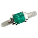 Pt900 Platinum Emerald 0.70ct Diamond 0.12ct Ring in Excellent Condition - & Other Stories