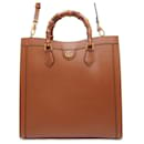 Bolsa tote grande em couro Gucci Diana Bamboo 703218