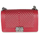 Bolso Boy mediano de piel de ternera Chevron burdeos Chanel