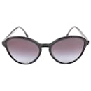 Lunettes de soleil CHANEL Pantos avec détail chaîne 5403-A en noir et or - Chanel