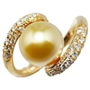 K18YG Yellow Gold Pearl Ring in Excellent Condition - & Other Stories