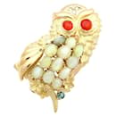 K18YG Cat's Eye 9.278ct, Garnet 0.12ct & Diamond 0.10ct Owl Pendant Brooch in Yellow Gold for Women, Pre-Owned in Excellent Condition - & Other Stories