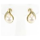 K18 Yellow Gold Pearl Earrings with Diamonds in Excellent Condition - & Other Stories