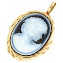 GERHARD SCHMIDT Ladies' Stone Cameo Brooch with Pendant - Chalcedony in K18 Yellow Gold in Excellent Condition - & Other Stories