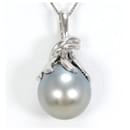 K18 White Gold Pearl Necklace in Pristine Condition - & Other Stories