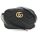 Bolsa de ombro Gucci GG Marmont Mini de couro 448065 em ótimo estado