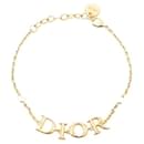 Pulsera chapada en oro con logo de Dior y perlas falsas de 19.5 cm en muy buen estado - & Other Stories