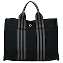 Hermes Canvas Fourre Tout PM Tote Bag Handbag in Very Good Condition - Hermès