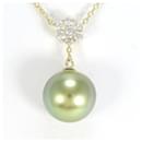 K18 Yellow Gold Pearl Diamond Necklace in Excellent Condition - & Other Stories