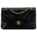 Chanel Noir Moyen Classique en Agneau Double Rabat