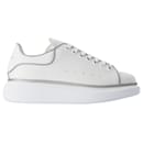 Oversized Sneakers - Alexander McQueen - Leather - White/Silver - Alexander Mcqueen