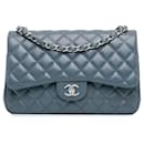 Borsa a Spalla Blue Chanel Jumbo Classic in Pelle di Agnello con Doppio Patta