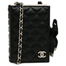 Porte-cartes en cuir d'agneau noir Chanel CC avec bandoulière