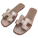 HERMES ORAN H221208Z 39.5 SANDALS MULES PINK GOLD LEATHER SHOES - Hermès