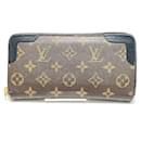 Louis Vuitton Monogram Zippy Wallet Retiro M61188