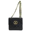 Bolsa de ombro Chanel Coco Mark Matelassé em couro de cordeiro preto