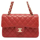 Sac à épaule en cuir d'agneau rouge Chanel avec chaîne