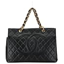 Borsa tote Chanel Matelassé Coco Mark in pelle caviar nera