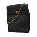 Sac à épaule Chanel Matelassé en cuir caviar noir