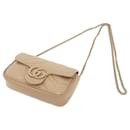 Gucci GG Marmont Superbag in Beige - Gequiltetes Leder in Chevron