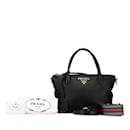 Schwarze Lederhandtasche Prada