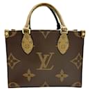 Sac à main On the Go PM Monogram Géant Inversé Louis Vuitton