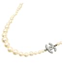 Collana da donna in perle finte Chanel Coco Mark