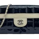 Bolsa de ombro com corrente Chanel