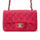 Sac à épaule en agneau rose Chanel