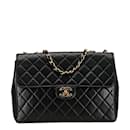 Bolsa de ombro Chanel Coco Mark Matelassé com corrente