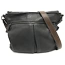 Bolsa de ombro de couro preto Prada VA0802