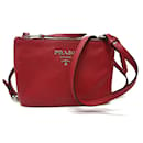 Bolsa de ombro de couro vermelho Prada