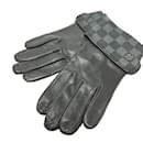 Louis Vuitton M58327 Damier Graphite Gloves