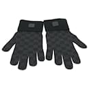 Louis Vuitton M77992 Damier Graphite Gloves