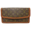 Pochette Clutch Monogram M51812 de Louis Vuitton