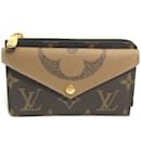 Louis Vuitton Monogram Giant Reverse Münzbörse