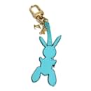 Porte-clés en forme de lapin LV M62738 de Louis Vuitton