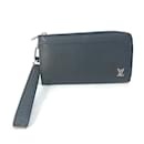 Louis Vuitton M69409 Taiga Long Wallet