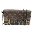 Bolso de hombro 2WAY con cadena Monograma Leopardo Louis Vuitton