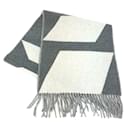 Hermes Fringe Bicolor Scarf in Gray and White - Hermès