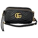 Sac à bandoulière Gucci GG Marmont Small Chain en cuir matelassé noir