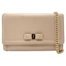 Borsa a spalla in pelle beige Salvatore Ferragamo