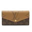 Louis Vuitton Monogram Giant Portefeuille Sarah Bi-fold Long Wallet