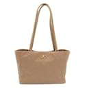 Sac fourre-tout en cuir beige Chanel