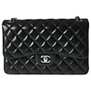 Sac à épaule en chaîne Matelassé Chanel