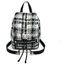 Mochila Chanel em nylon com padrão tweed Coco Mark